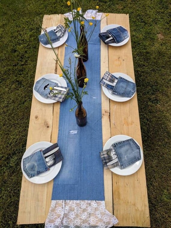 Tafeldekking van denim