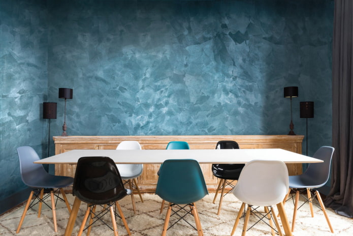 zijden muren in het interieur