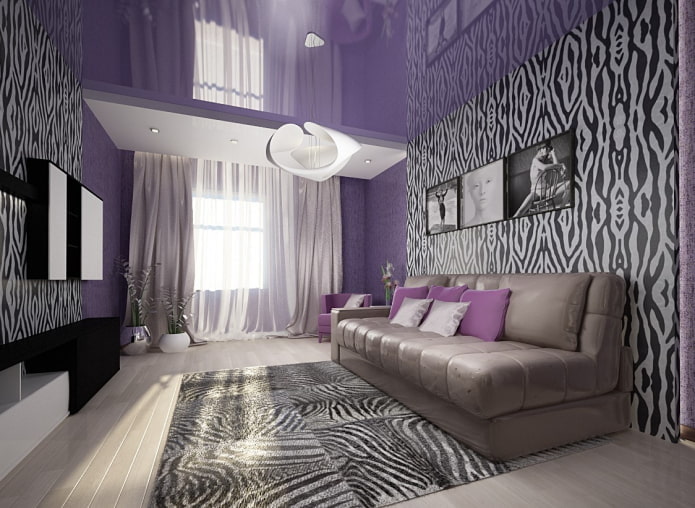 paars plafond met twee niveaus in het interieur