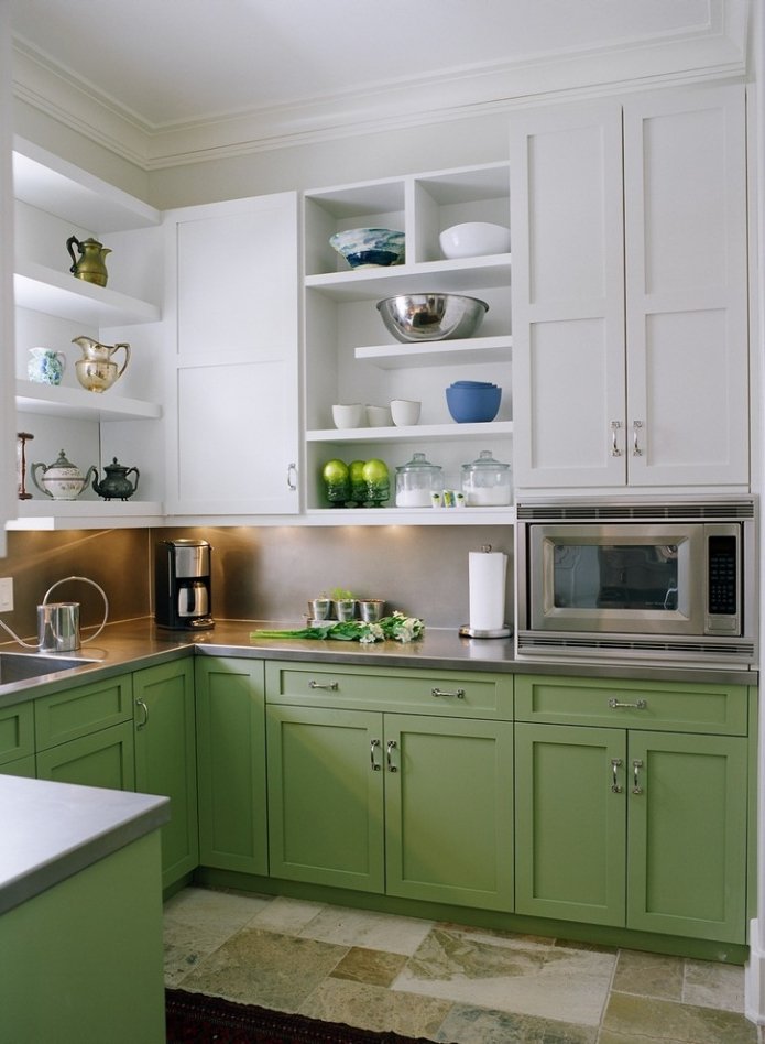 witte en pistachekleurige keuken