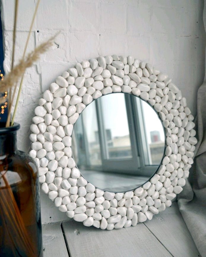 Pebble spiegellijst