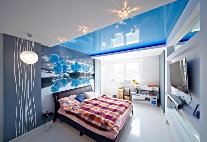 glanzend spanplafond in de kleur blauw