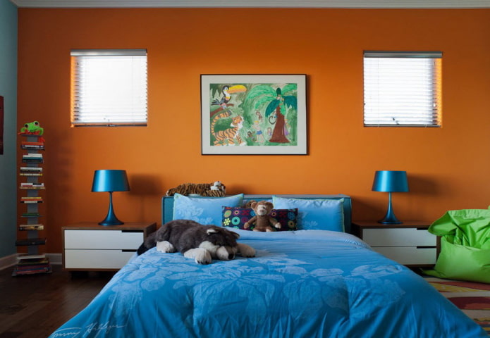 blauw en oranje interieur van de kinderkamer