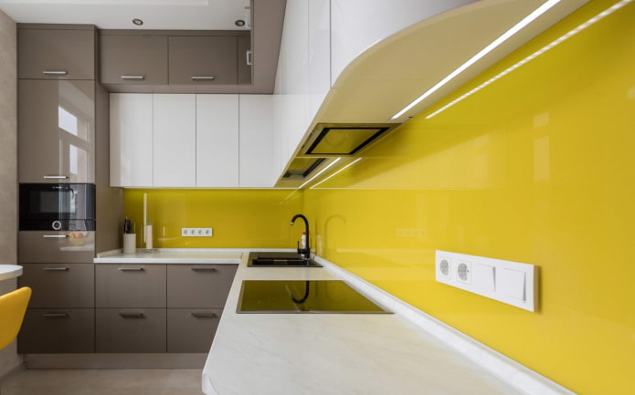 mosterdkleurige schort