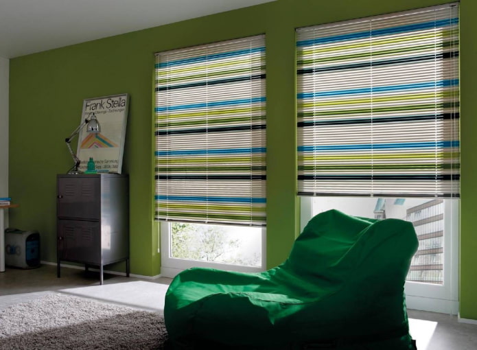 veelkleurige lamellen in het interieur