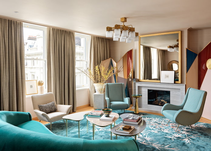 woonkamerinterieur in turquoise en beige tinten