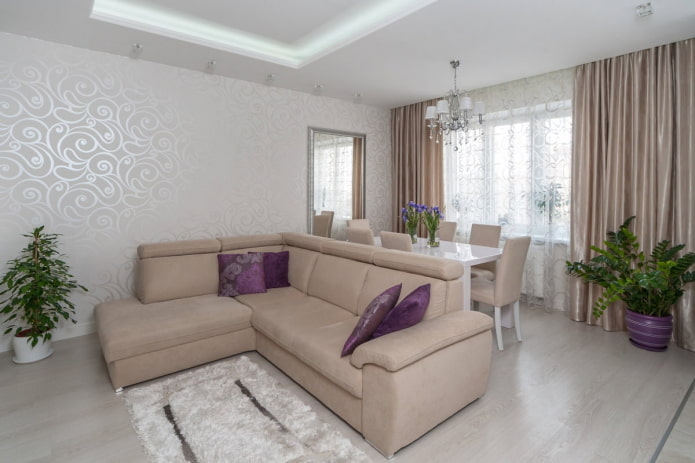 woonkamerinterieur in witte en beige tinten
