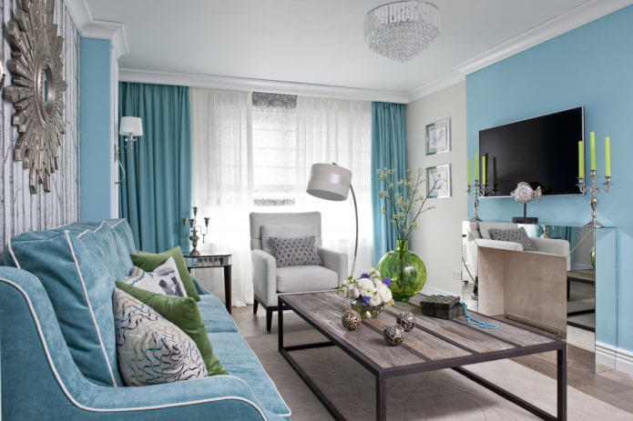 interieur van een wit-blauwe woonkamer