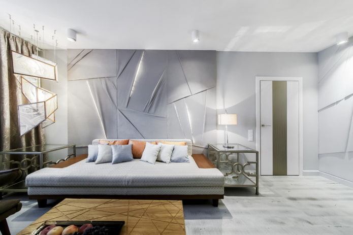 verlichting en decoratie in het interieur van een grijze woonkamer