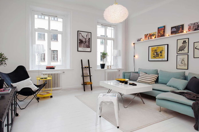 decoratie en textiel in de woonkamer in Scandinavische stijl
