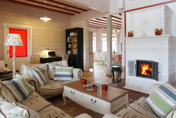 Lamp, staande lamp en open haard