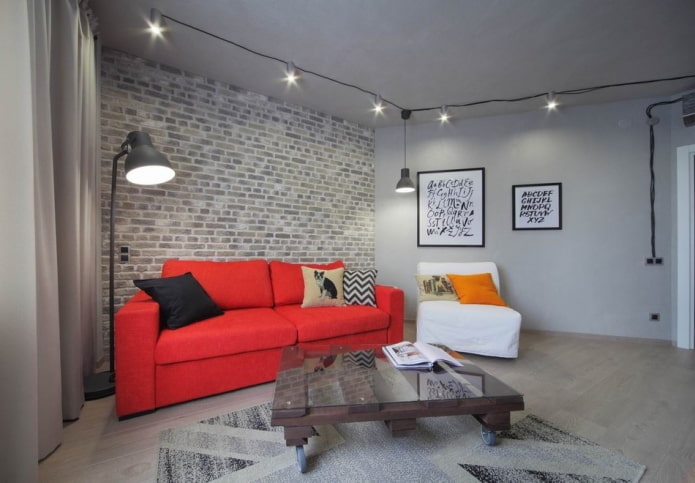 Woonkamer met plafondverlichting