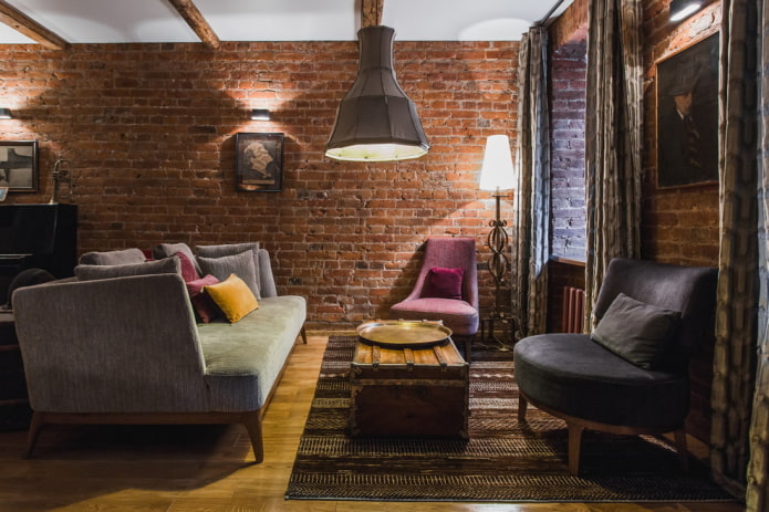 Kroonluchter, staande lamp en wandlamp