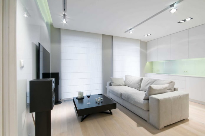 decoratie en verlichting in de woonkamer in een minimalistische stijl