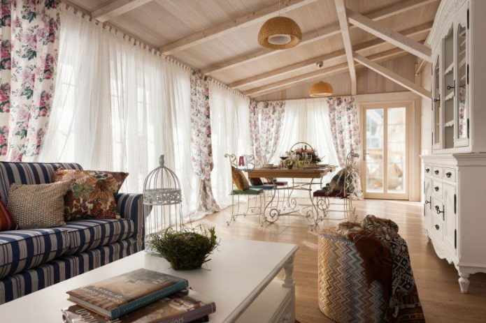 Woonkamer in het huis
