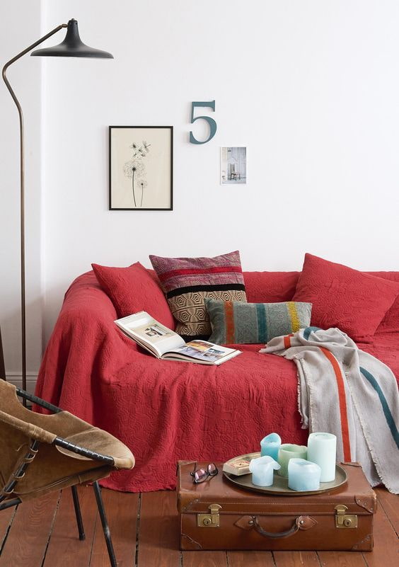 Bank onder een sprei