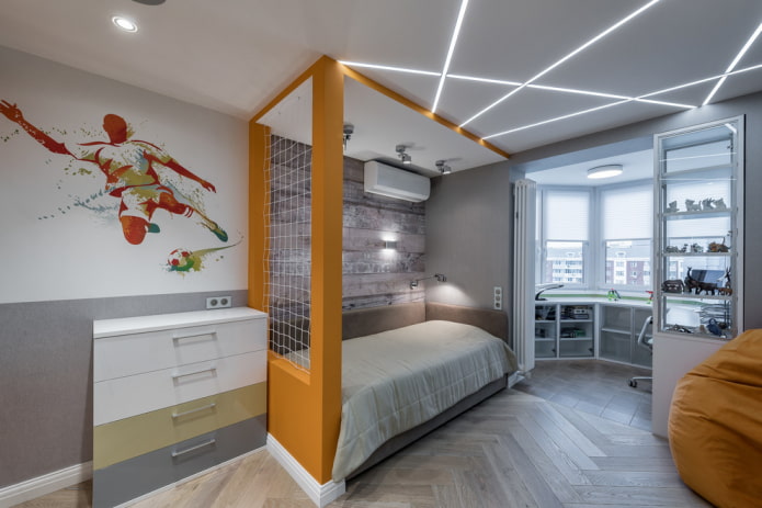 interieur van een grijze kinderkamer met felle accenten