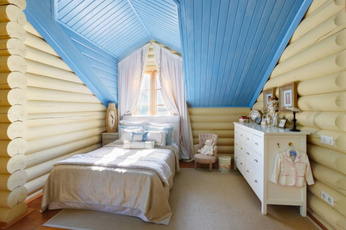 kinderkamerontwerp in het interieur van een blokhut huis