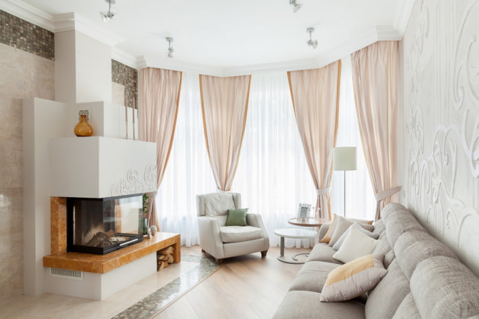 indeling en indeling van de woonkamer in het interieur van het huis