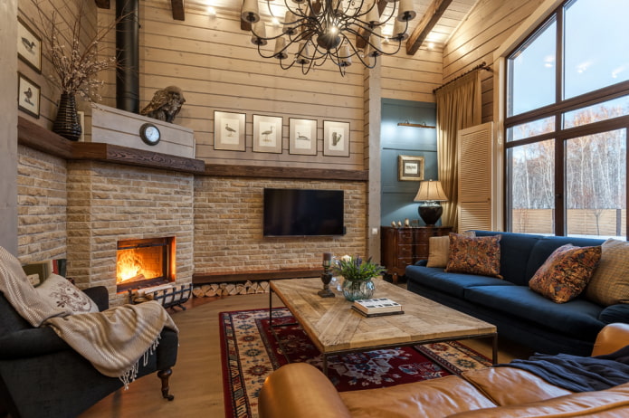 woonkamer in landelijke stijl in het interieur van de huis