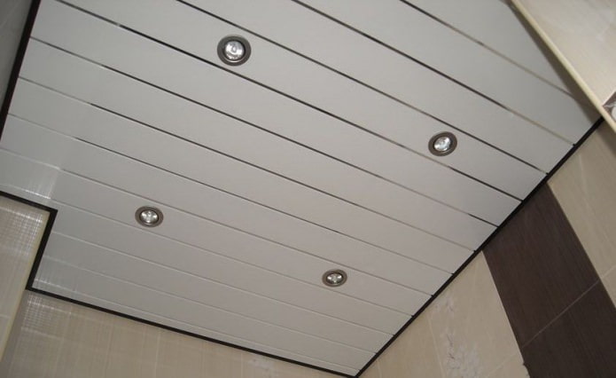 Panelen in de badkamer