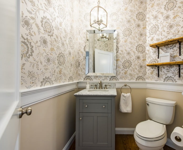 Toiletinterieur in Proven?aalse stijl