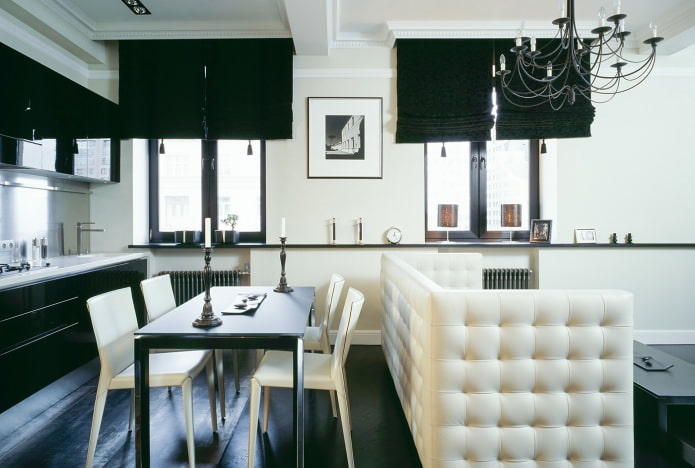 Zwart-wit keuken-woonkamerinterieur