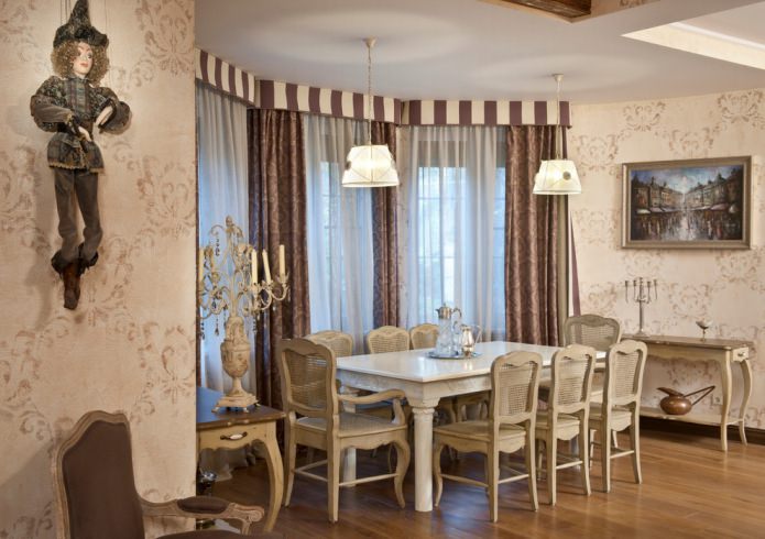 Klassieke Italiaanse stijl in de eetkamer