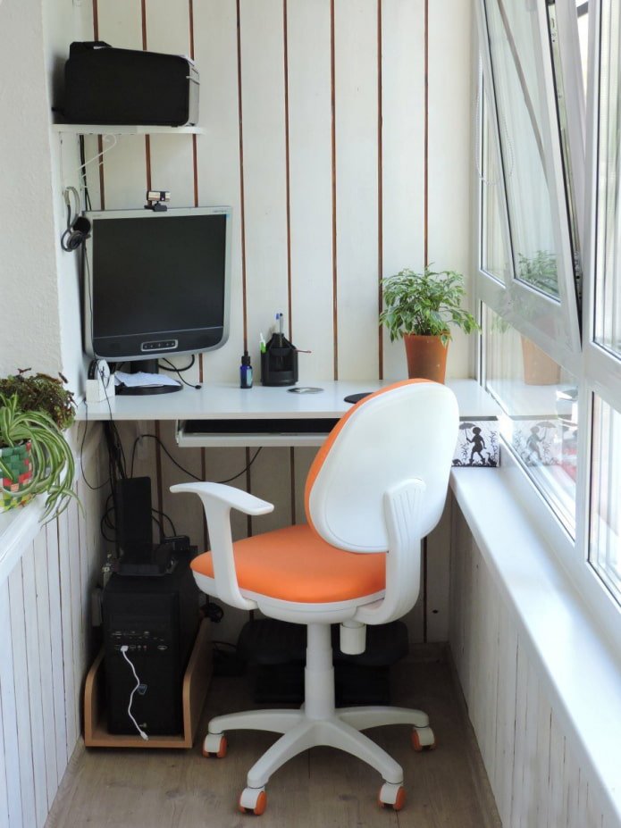 Computerbureau voor een jongen