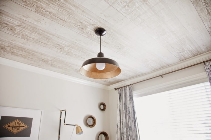 Plafond met behang