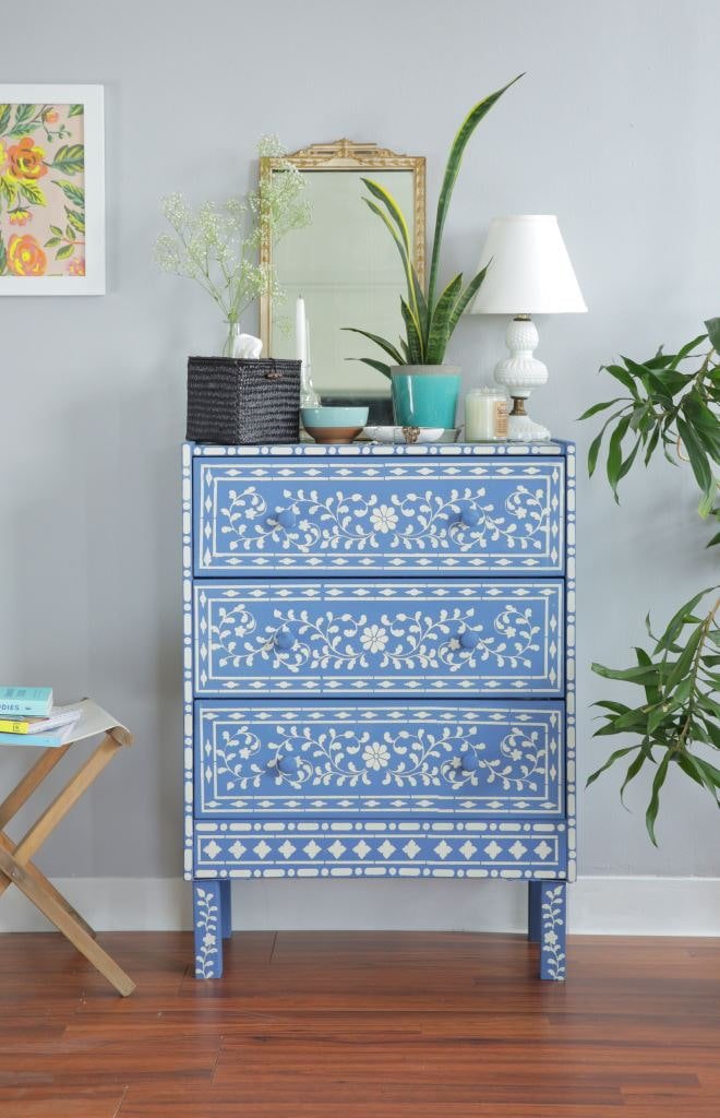Stencildecoratie voor een ladekast