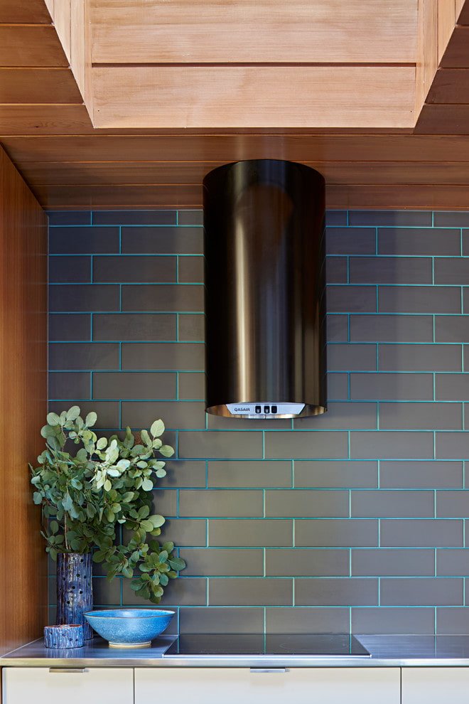 grijze tegelvoegen in het interieur