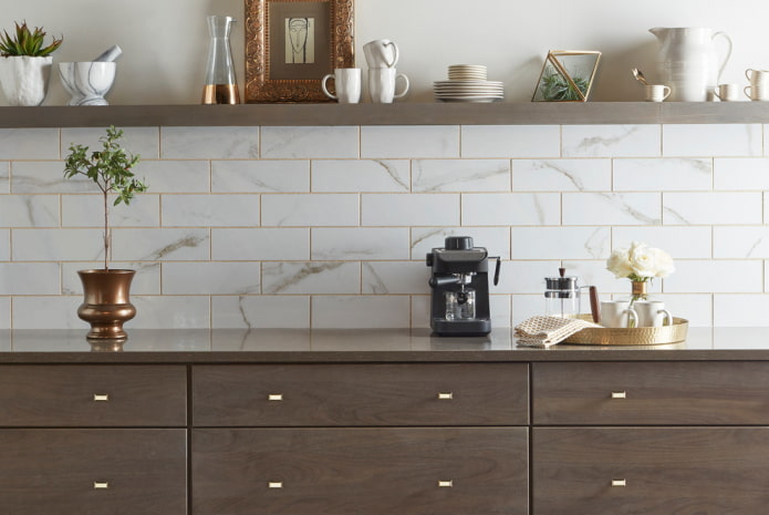 voegmiddel voor marmeren tegels in het interieur