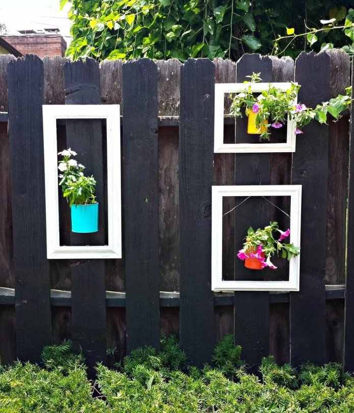 Bloempotten in lijsten