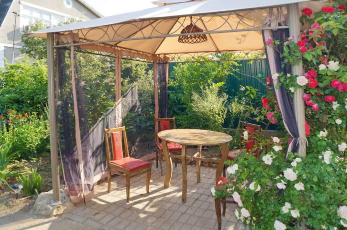 Metalen tent