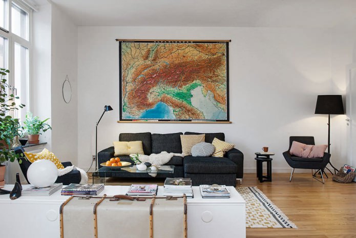 kaart in het interieur van de woonkamer