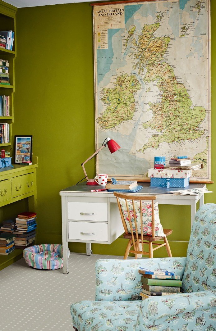 kaart in het kantoorinterieur