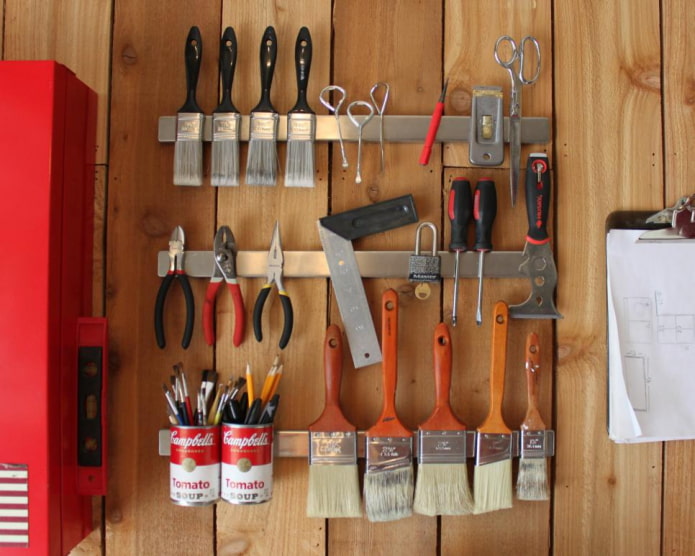 Magneetband voor het organiseren van gereedschap