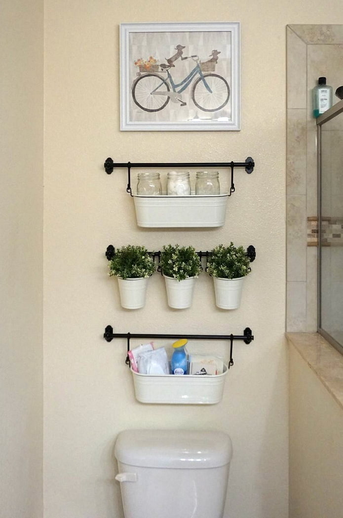 Containers op de balustrade