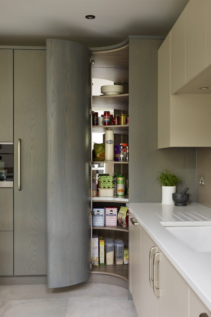 opbergruimte in het interieur van de keuken