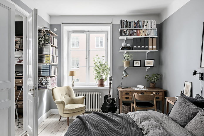 boekenplanken in het interieur van de slaapkamer