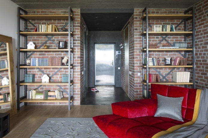 boekenplanken in het interieur in een loftstijl