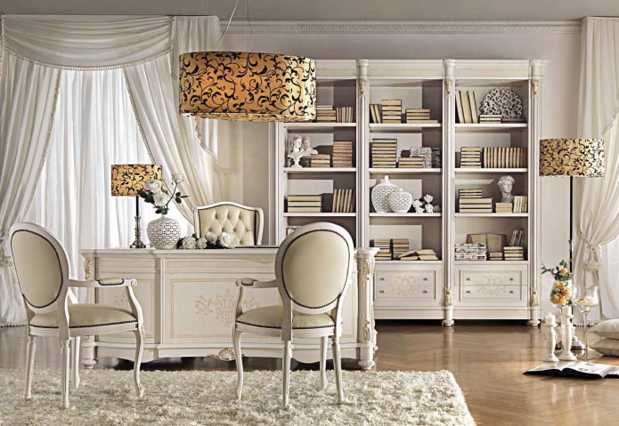 boekenplanken in het interieur in klassieke stijl