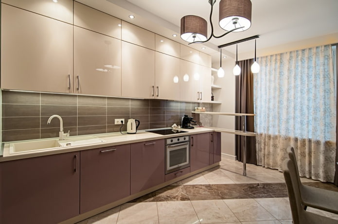 keukeninterieur in beige en bruine tinten