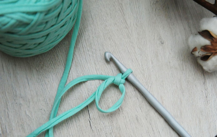 instructies voor het breien van een mandje