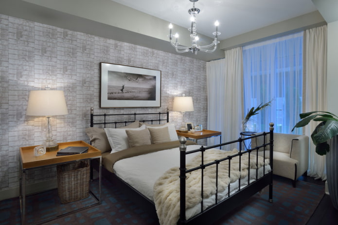 gesmeed klassiek bed in het interieur