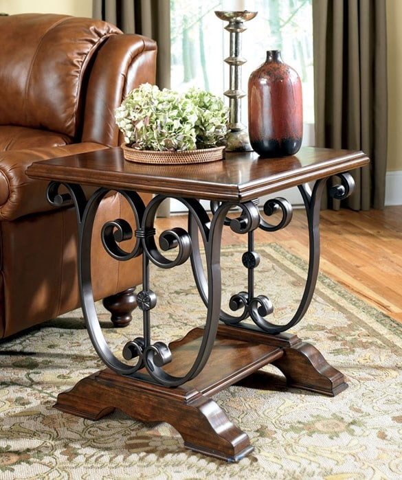 tafel met houten blad