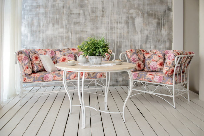 smeedwerk in Proven?aalse stijl