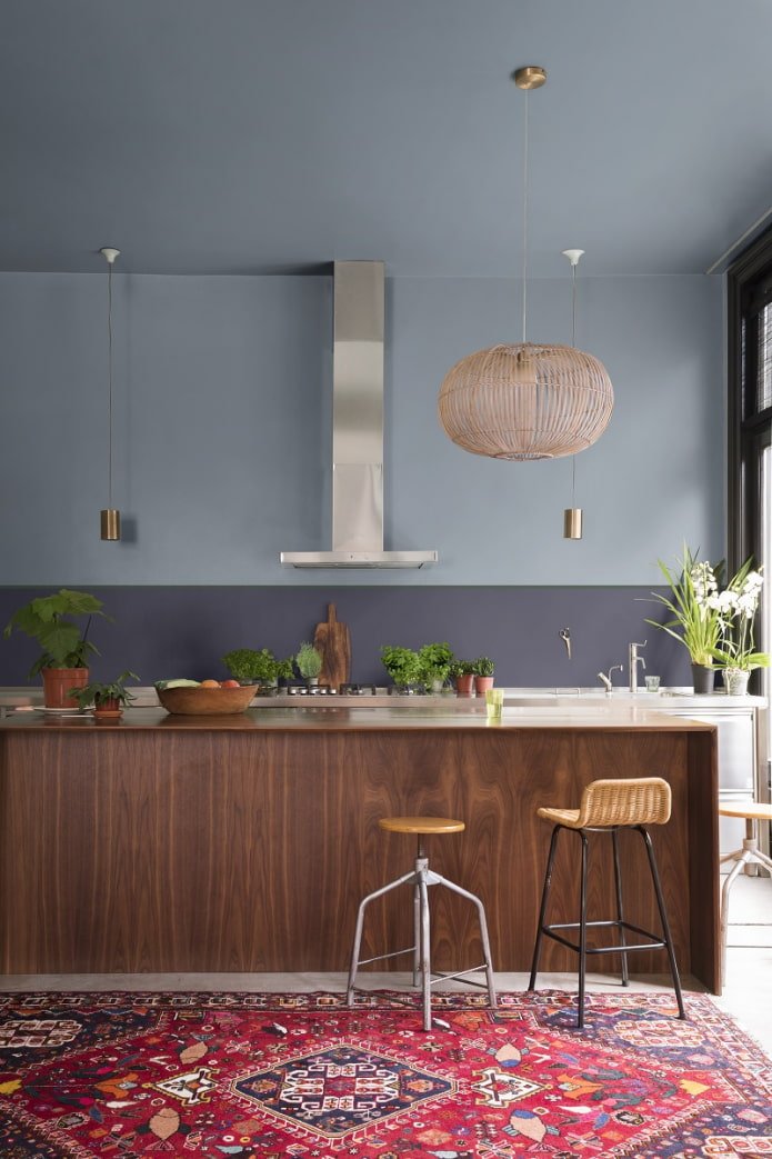 keuken met een vloerkleed in een moderne stijl