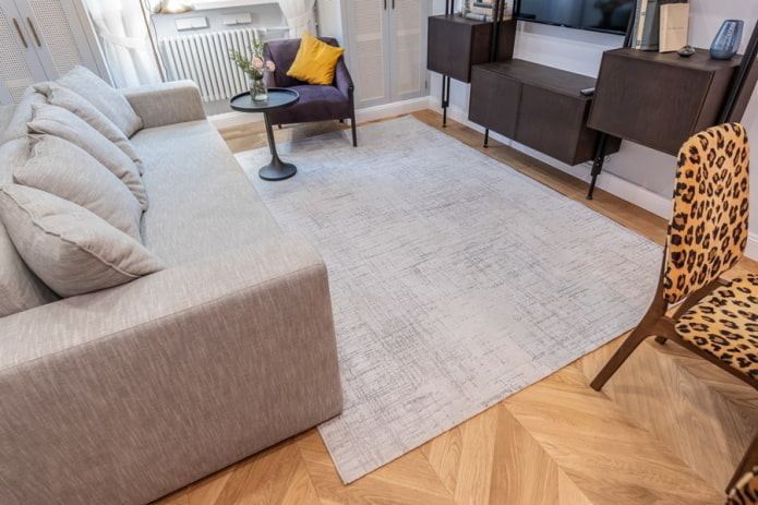 locatie van het tapijt in de woonkamer